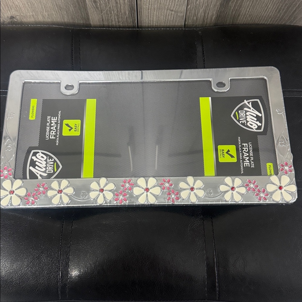 New Auto Drive Pink & White Flower Silver Metal License Plate Frame